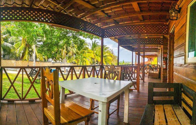 Green Monkey Hostel Бакалар Екстер'єр фото